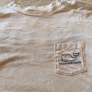 Vineyard Vines White Short sleeve T-shirt!